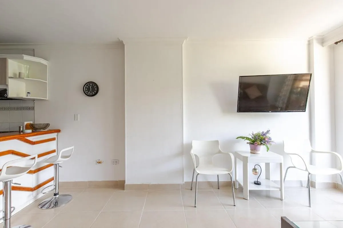 Apartaestudio Condominio Nuevo Rodadero 503B Gaira 0*,  Colombia